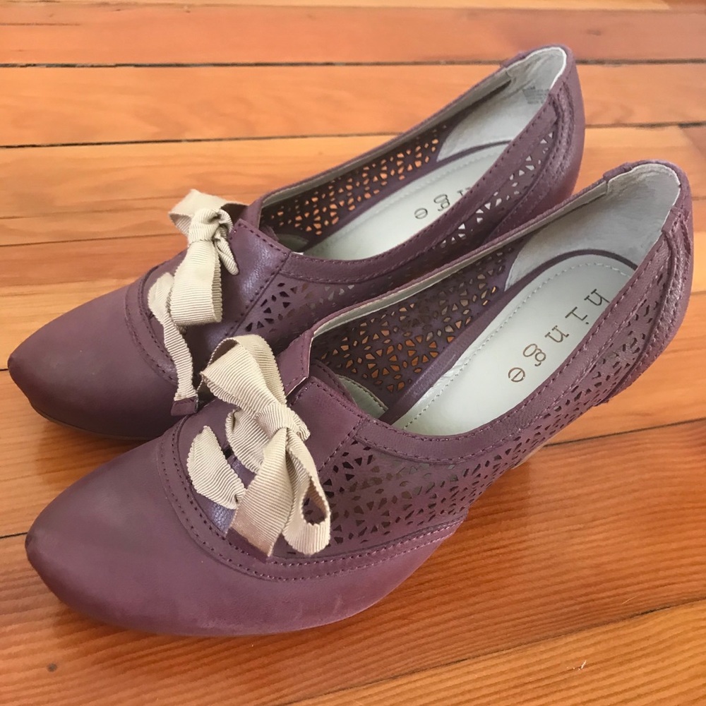 Hinge Plum Lace-Up Heels
